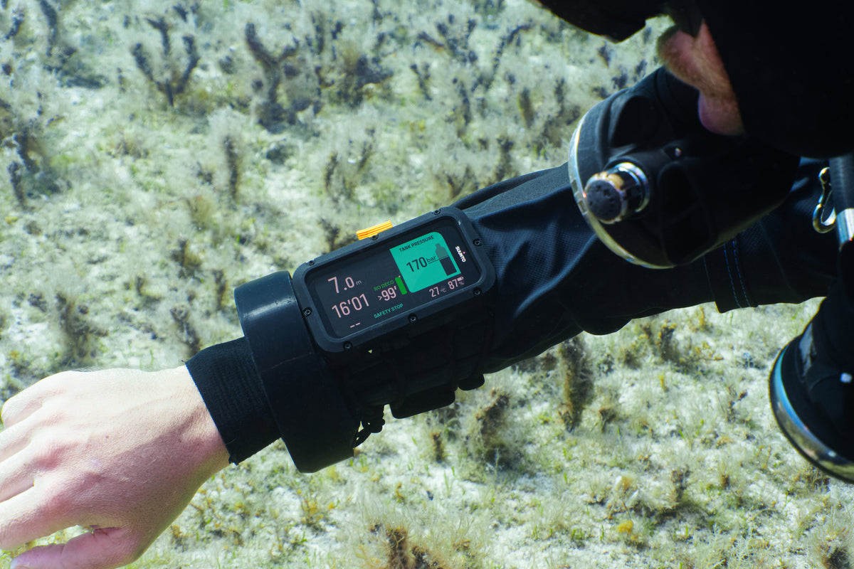 Suunto Nautic Dive Computer and Transmitter Bundle
